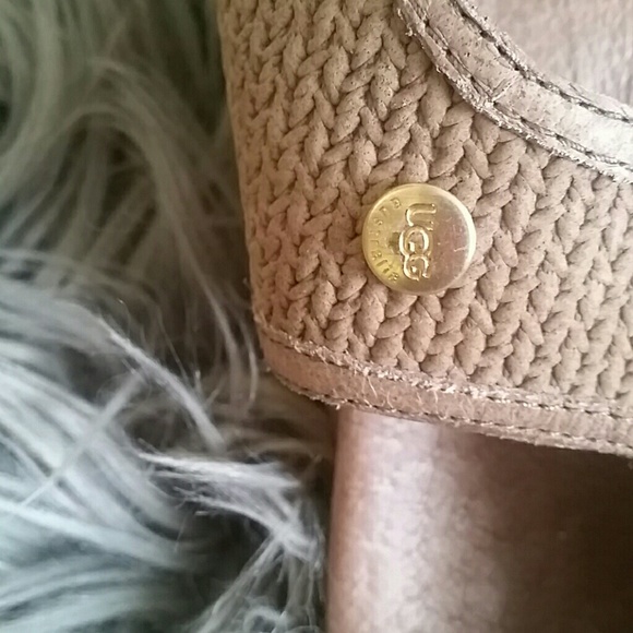Ugg  leather sandals - Picture 2 of 8